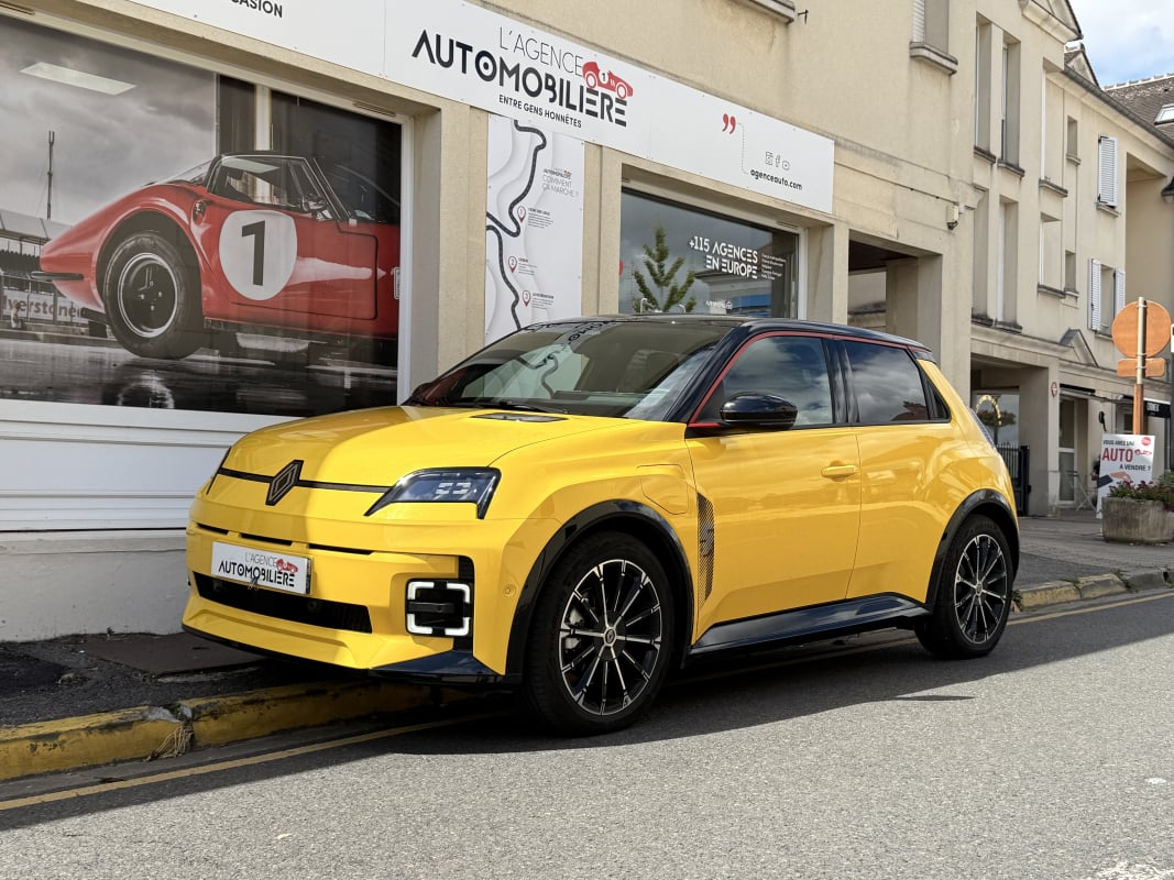 Renault R5 Renault R 5 E-TECH ELECTRIQUE Iconic+Full Options!