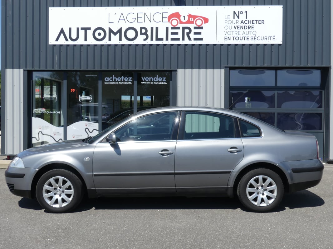 Volkswagen Passat B5.5 Berline 2.0 i 115cv confort — 2