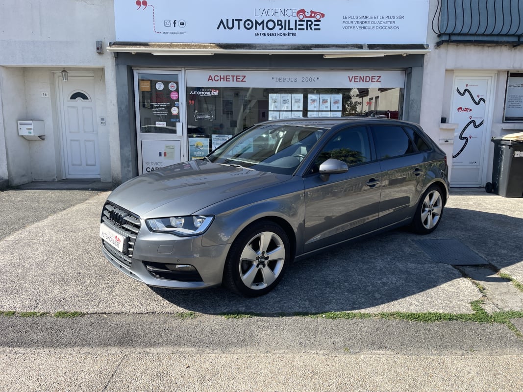 Audi A3 Sportback 1.6 TDi 110 cv - Ambiente