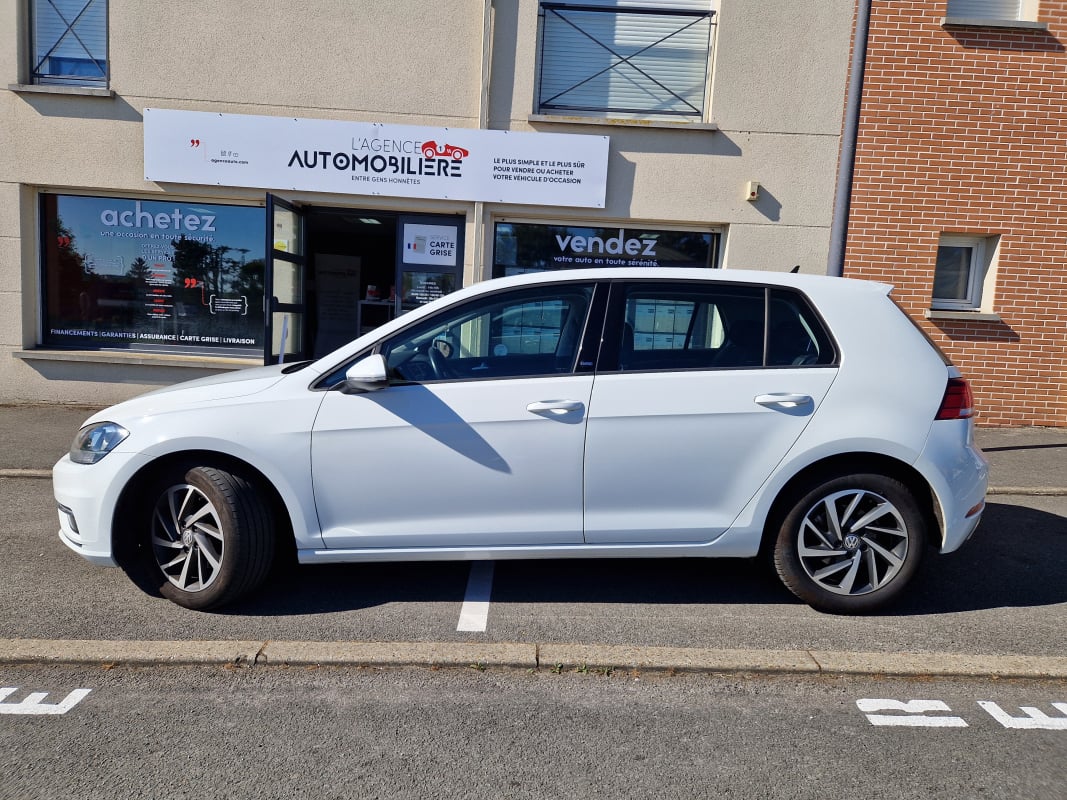 Volkswagen Golf VII (2) 1.6 TDI 115 BLUEMOTION TECHNOLOGY SOUND 5P — 2