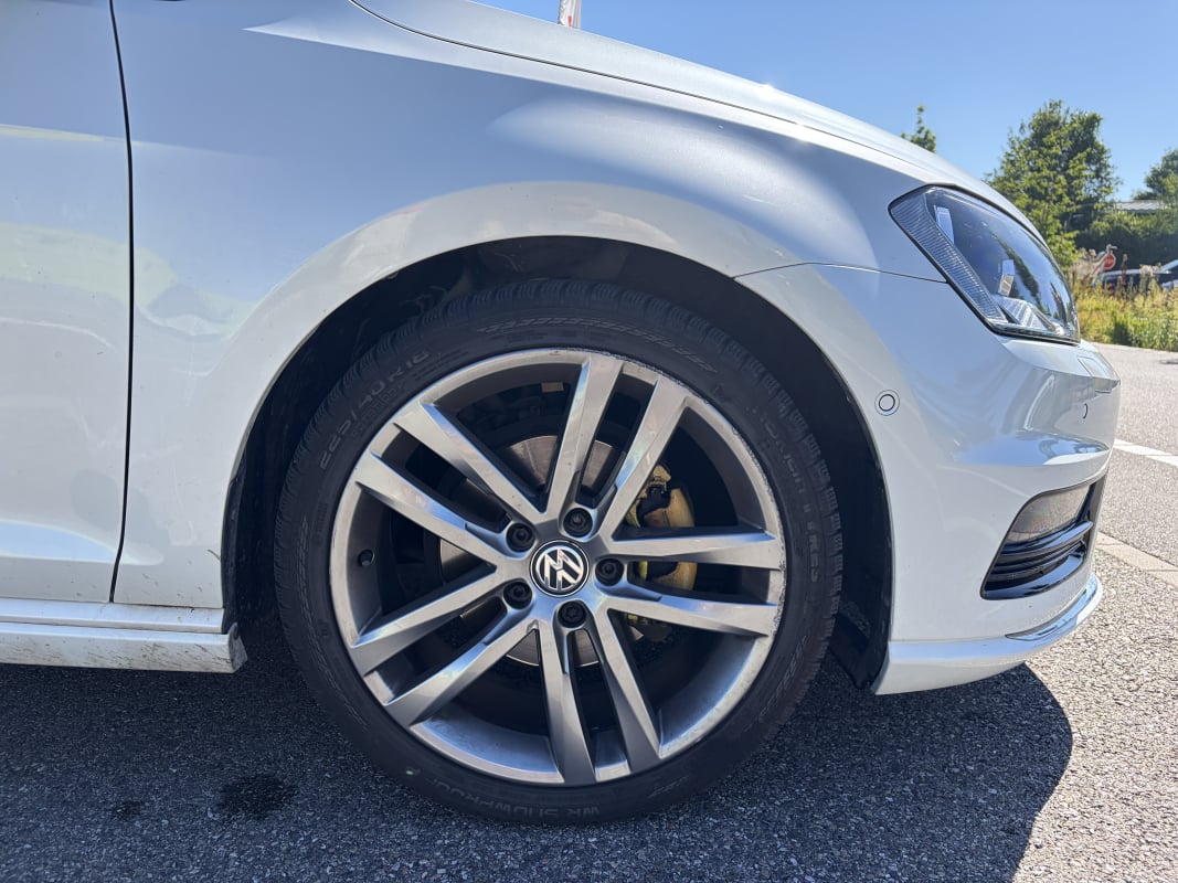 Volkswagen Golf 7 R-LINE 1.4 TSI 140 BLUE MOTION - GARANTIE 12 MOIS — 31