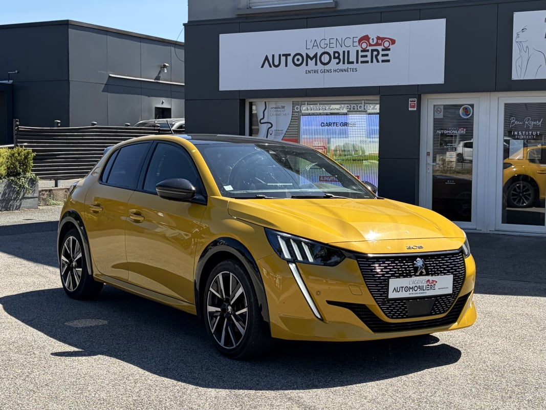 Peugeot 208 1.2 PURETECH 100 GT LINE EAT8 - CARPLAY - CAMERA DE RECUL