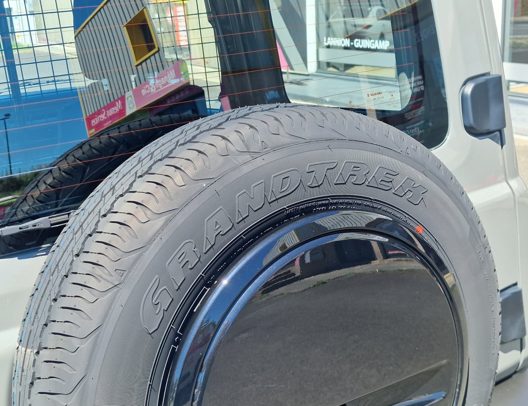 Suzuki Jimny 1.5 vvt 102 ch ALLGRIP PRO PRIVILEGE 1ère main — 39