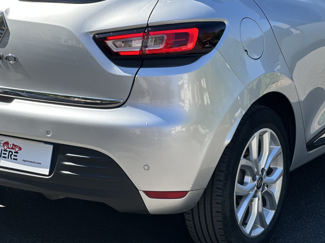 Renault Clio IV (2) 0.9 TCE 90 CH ENERGY INTENS — 40