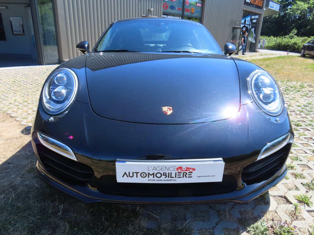 Porsche 911 Turbo S 3.8 560Cv — 2
