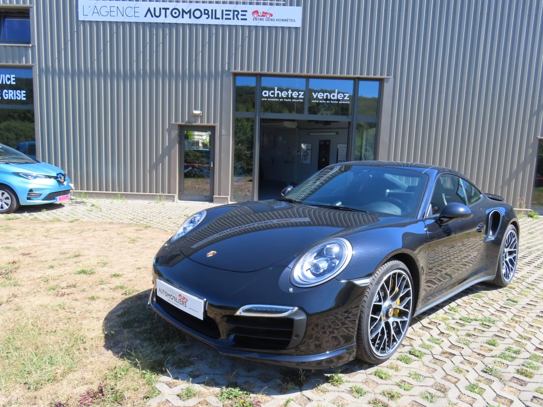 Porsche 911 Turbo S 3.8 560Cv