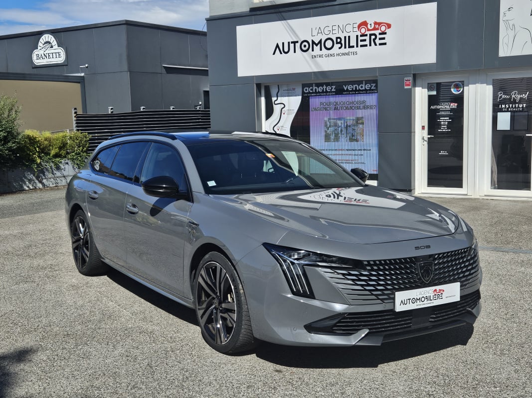 Peugeot 508 SW HYBRID 225 CH (180+45) Finition GT - EAT8 ( Toit Ouvrant - Sièges cuir chauffants massant ...) — 1
