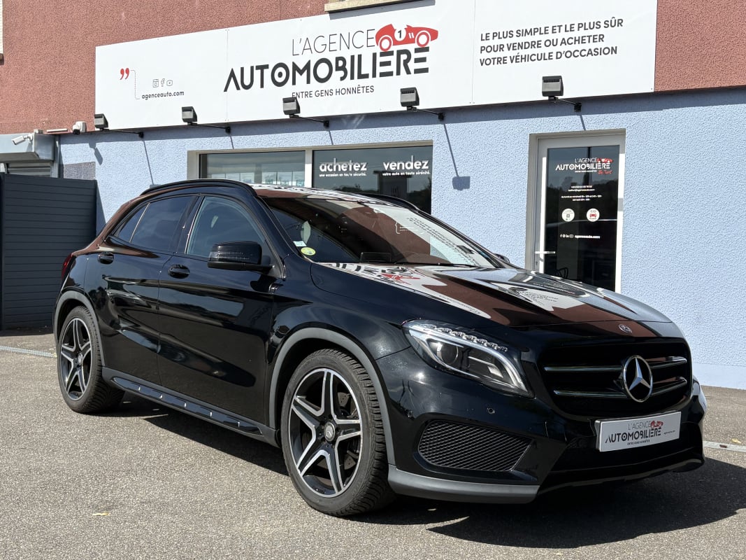 Mercedes-Benz Classe GLA 220 d Fascination 4Matic 7G-DCT — 1