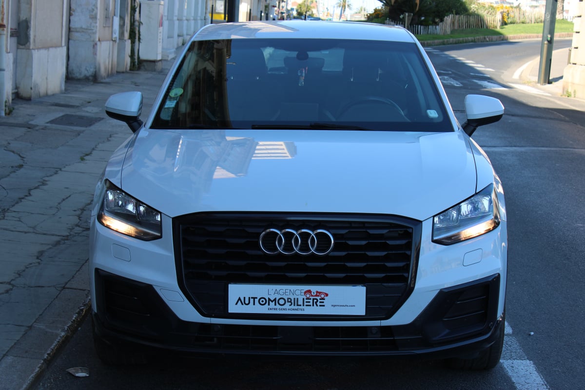 Audi Audi Q2 1.6 30 TDI 115 SPORT S-TRONIC BVA ( Caméra de recul, CarPlay, Sièges chauffants ... ) — 2