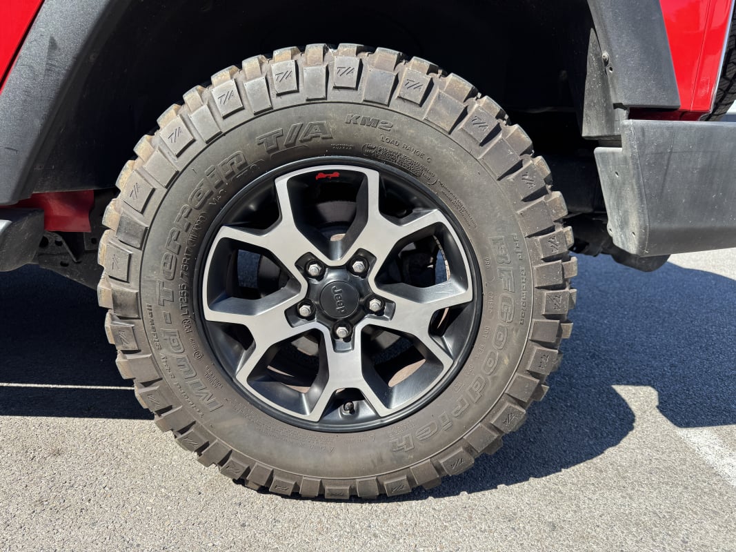 Jeep Wrangler 3.8i V6 Atmosphérique Unlimited — 33