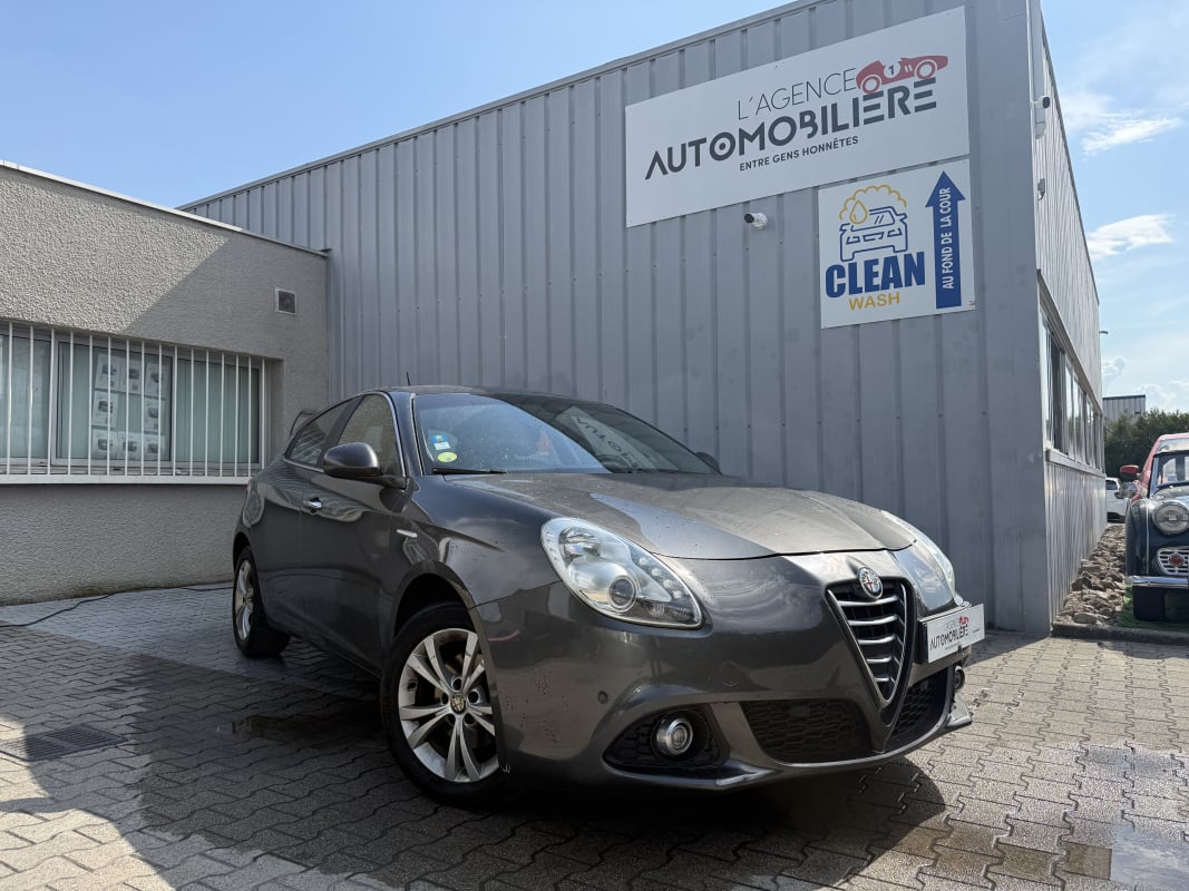 Alfa Romeo Giulietta 1.6 JTD MULTIJET 105CH — 1