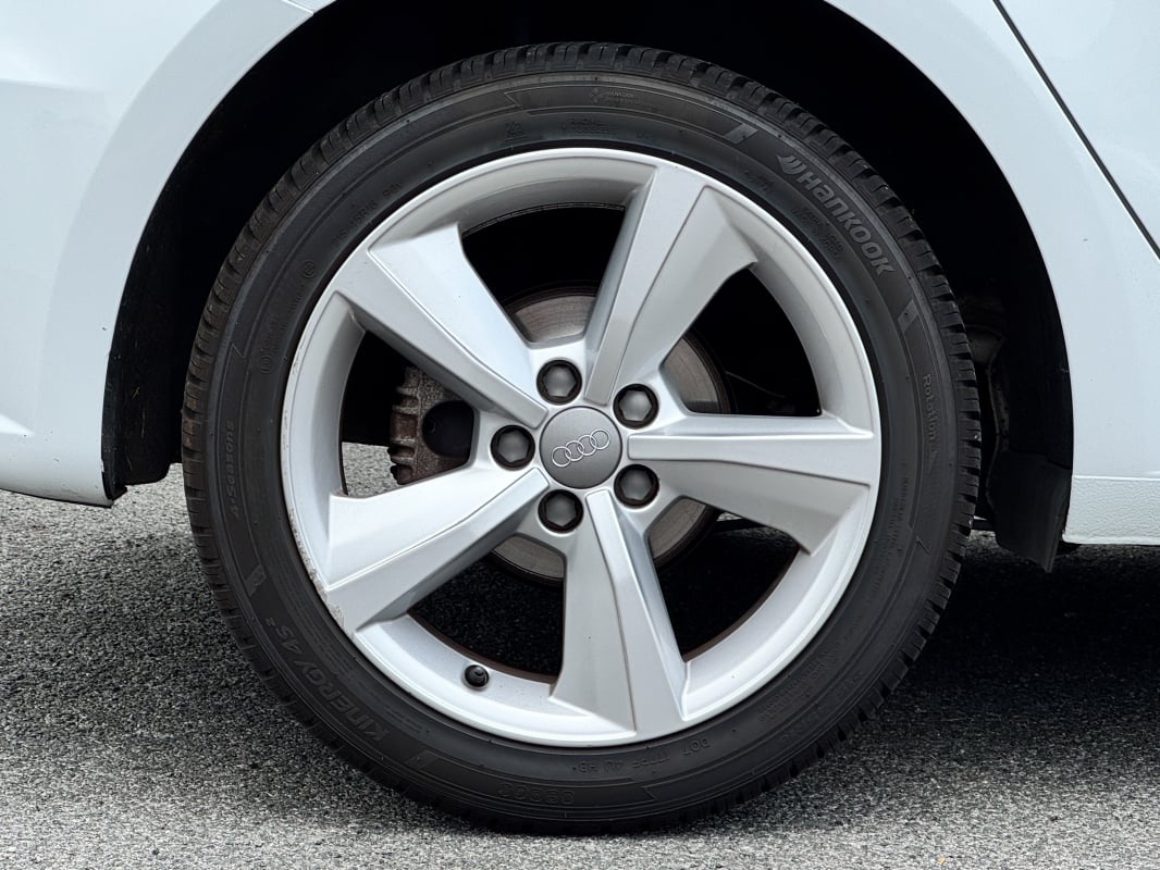 Audi A1 Sportback 1.0 TFSI 95ch ultra Ambiente — 40