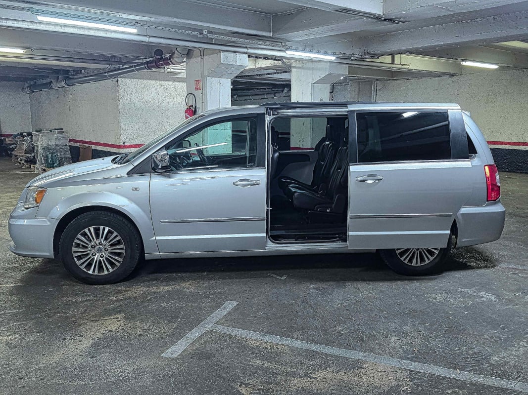 Lancia Voyager 2.8 Multijet Diesel 163ch GOLD BVA6 7 Places — 2