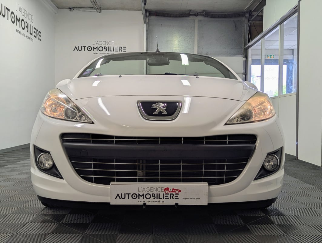 Peugeot 207 CC CC 1.6 VTI 120 CH ROLAND GARROS — 2
