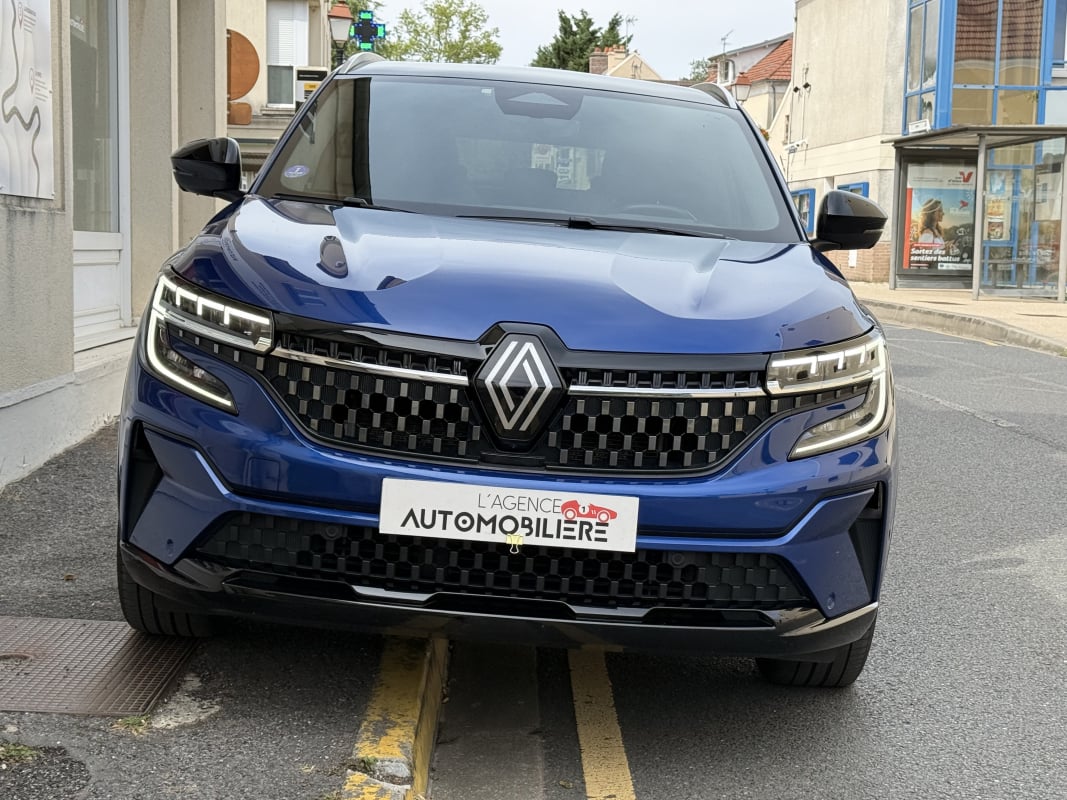 Renault Austral Renault austral e-tech hybrid 200 Iconic+Suivi Complet+Full Options — 2