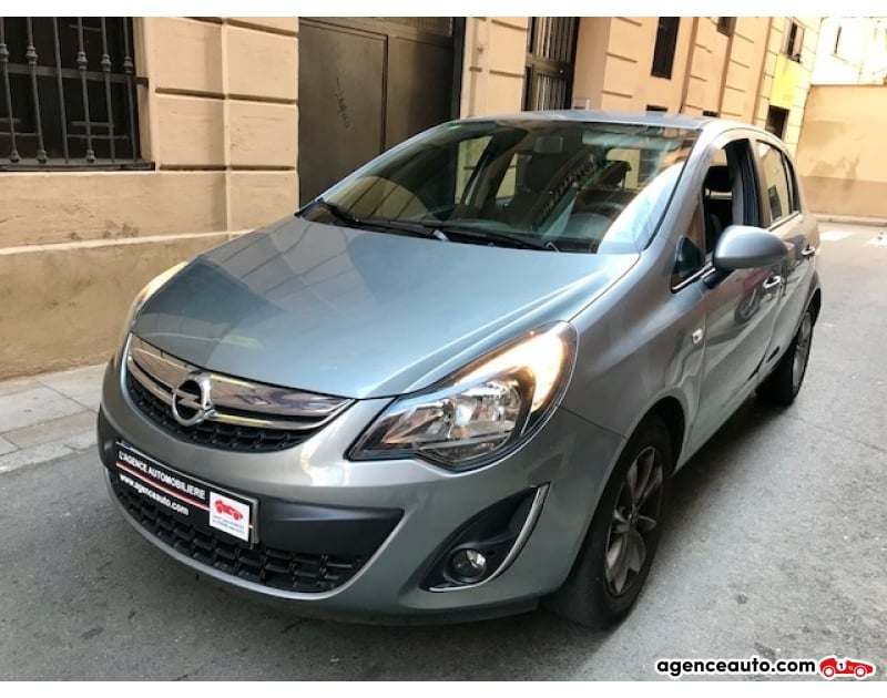 Opel Corsa 1.2 SELECTIVE