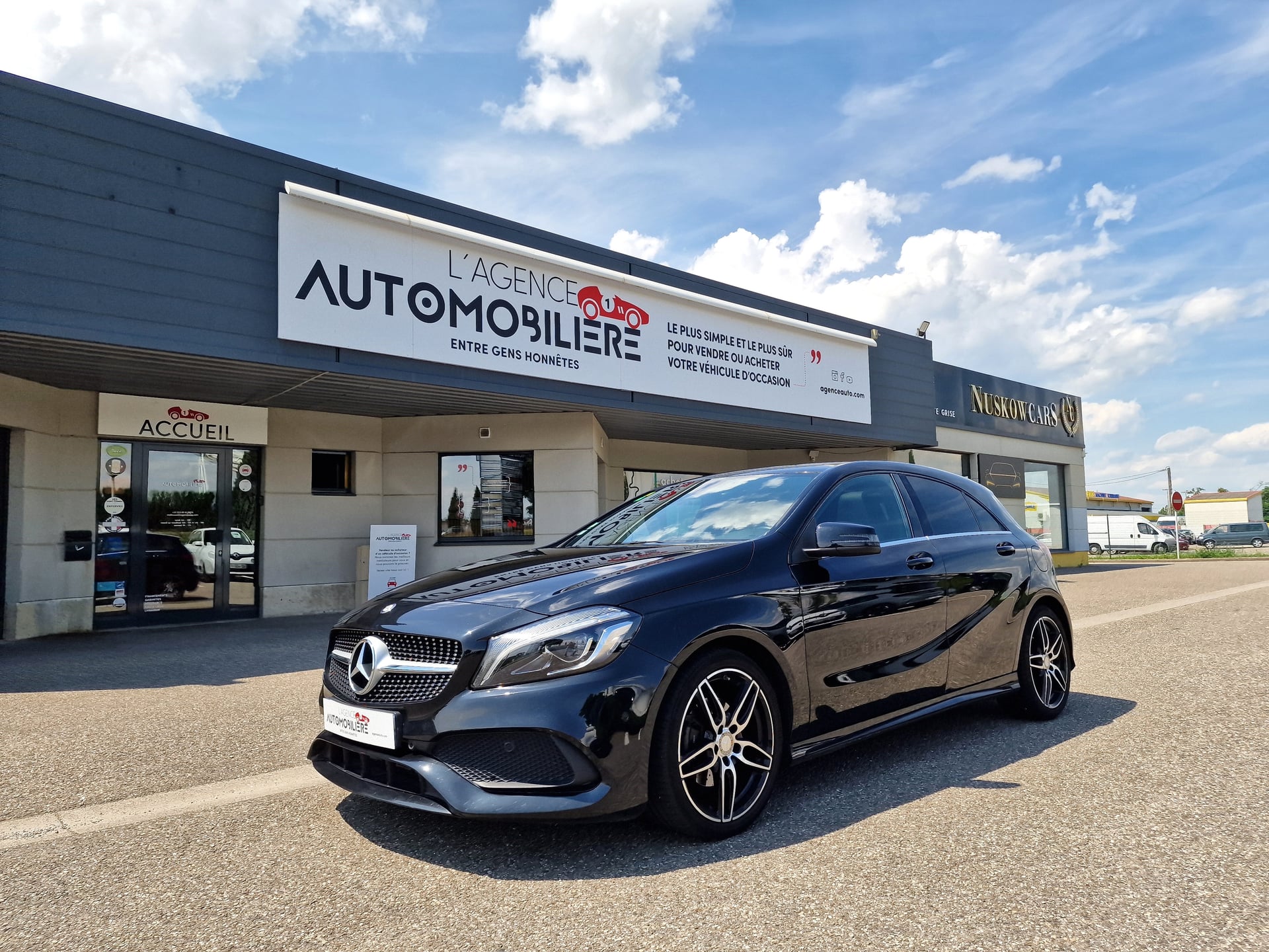 Mercedes-Benz Classe A 1.6 16v 180 120 cv AMG LINE — 1
