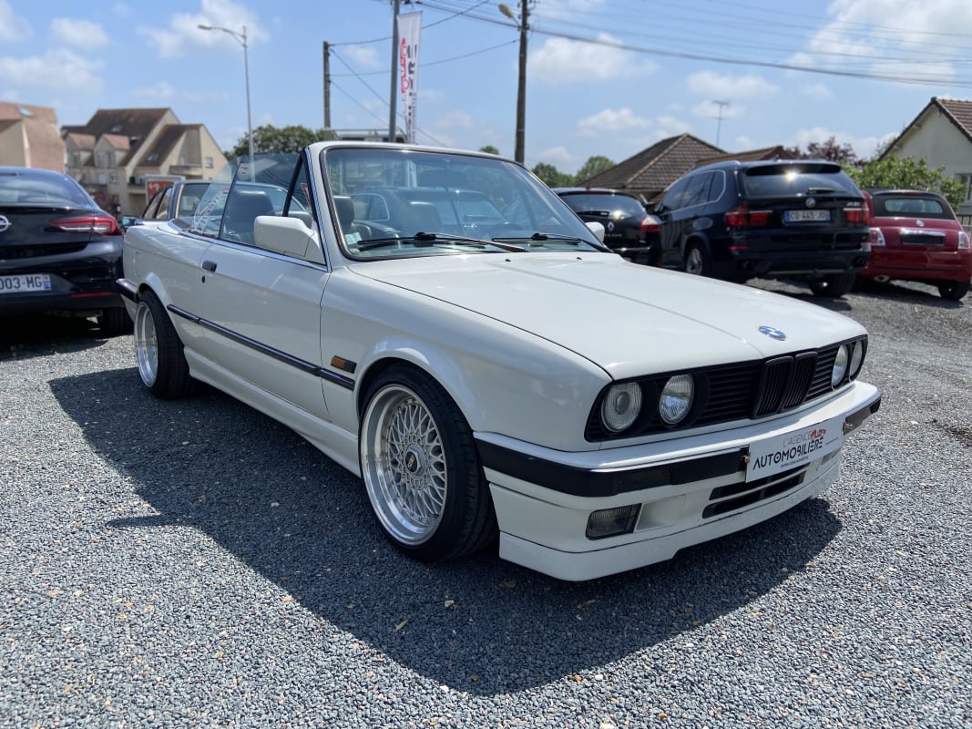 BMW Série 3 325i (E30) Cabriolet 170 CH — 2