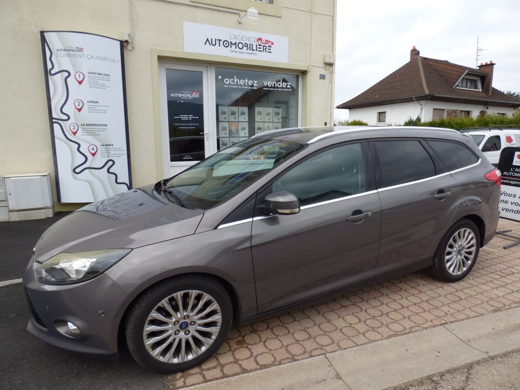 Ford Focus SW III 1,6 TDCI 115 Titanium BVM6 — 1