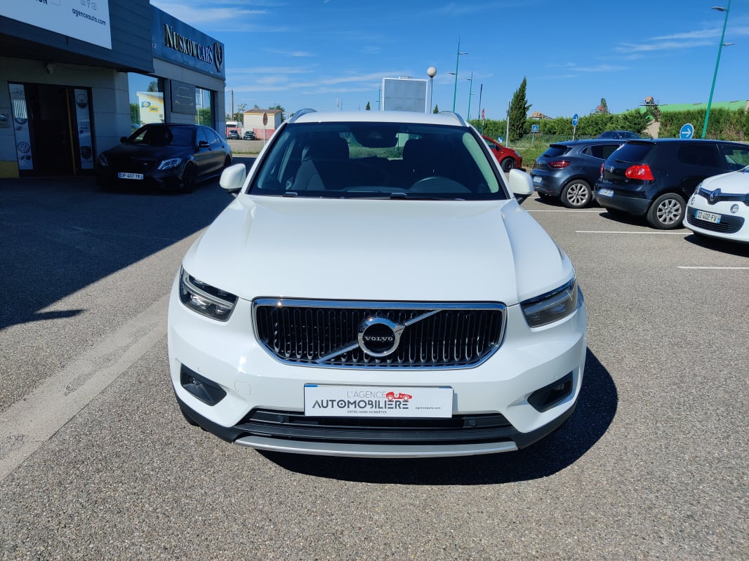 Volvo XC40 T2 1.5 Ti 129 cv Business — 2