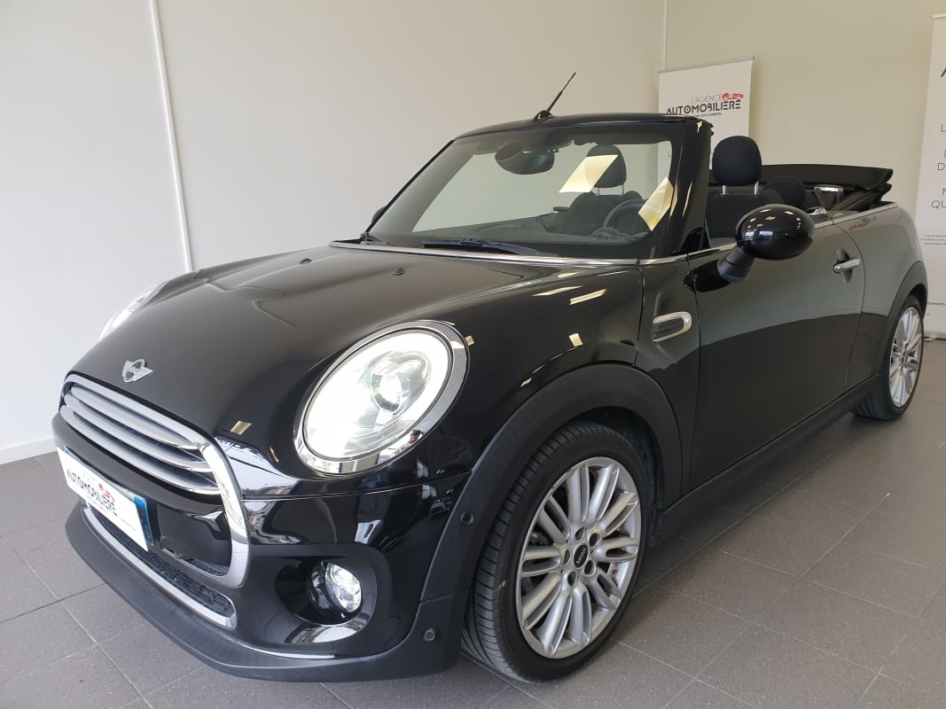 Mini Mini Cabriolet III CABRIOLET 1.5 COOPER 136 RED HOT CHILI BVA6 — 2