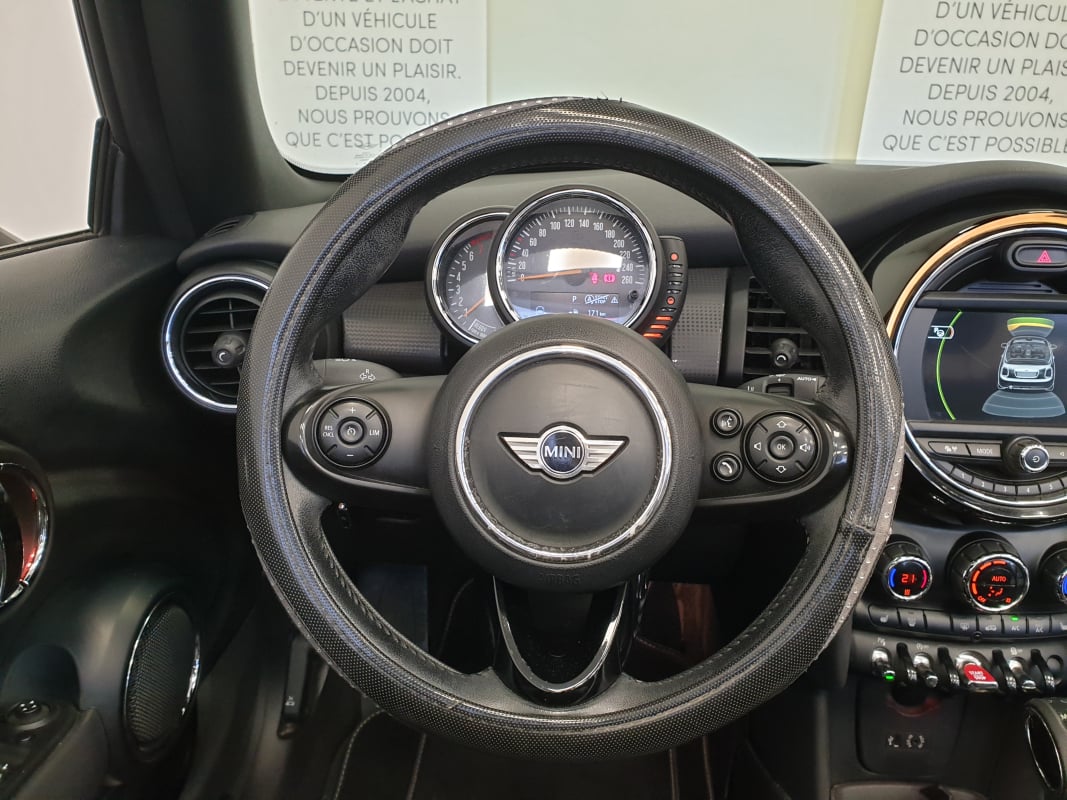 Mini Mini Cabriolet III CABRIOLET 1.5 COOPER 136 RED HOT CHILI BVA6 — 29