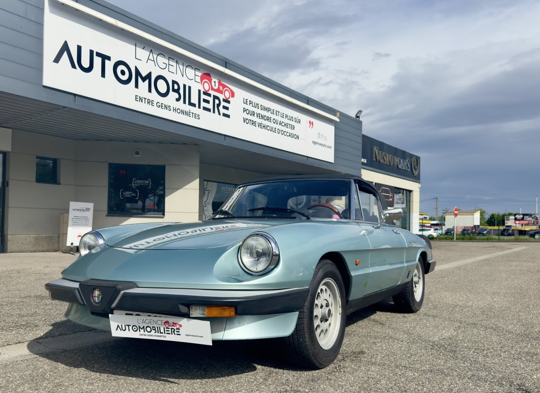 Alfa Romeo Spider 2.0L 130ch Pininfarina
