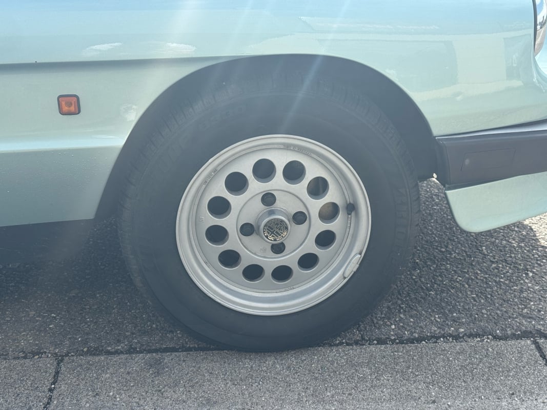 Alfa Romeo Spider 2.0L 130ch Pininfarina — 20