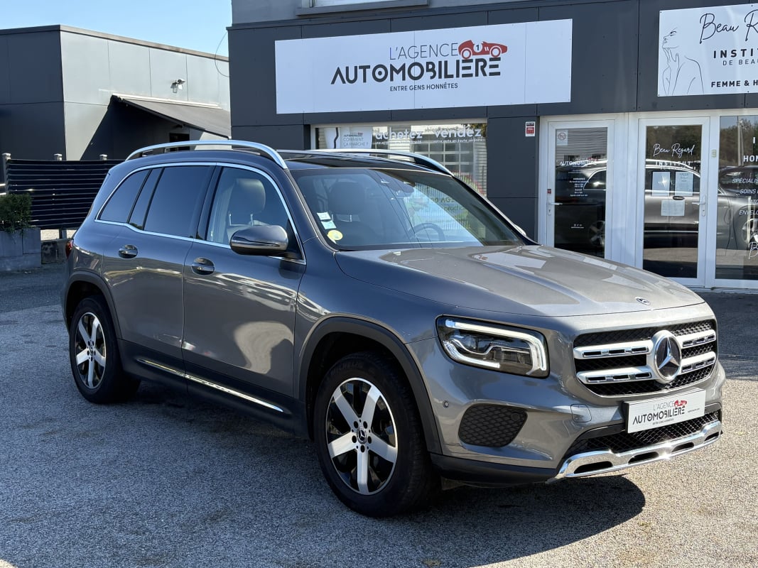 Mercedes-Benz GLB 200 D 8G-DCT 150 CV PROGRESSIVE LINE - 7 places - Attelage - Toit Ouvrant