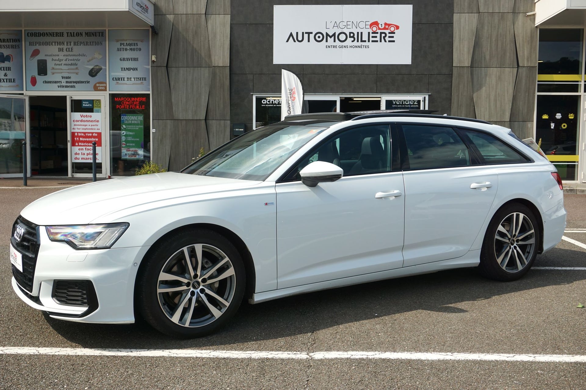 Audi A6 Avant 40 2.0 TDI 204 S-Tronic7 S Line ACC ATTELAGE TOIT OUVRANT — 1