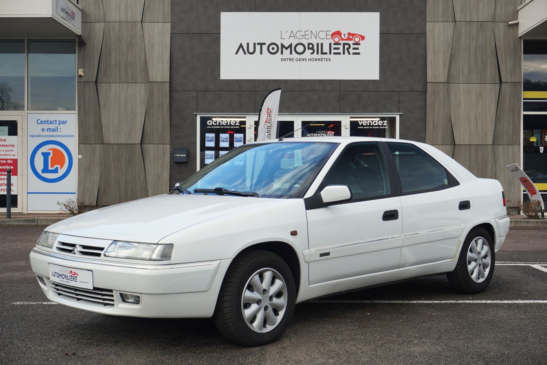 Citroen Xantia Exclusive 3.0i V6 24V 194 ch BVA - 45500KM SEULEMENT — 1