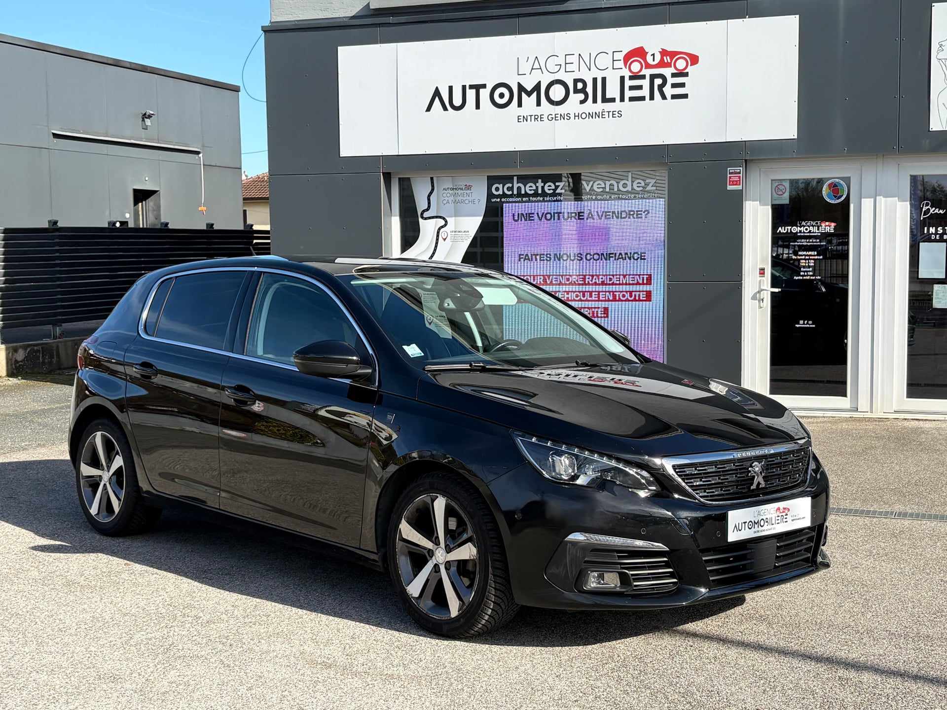 Peugeot 308 1.2 Puretech 130 EAT8 Tech Edition AUTO 43000 Kms — 1