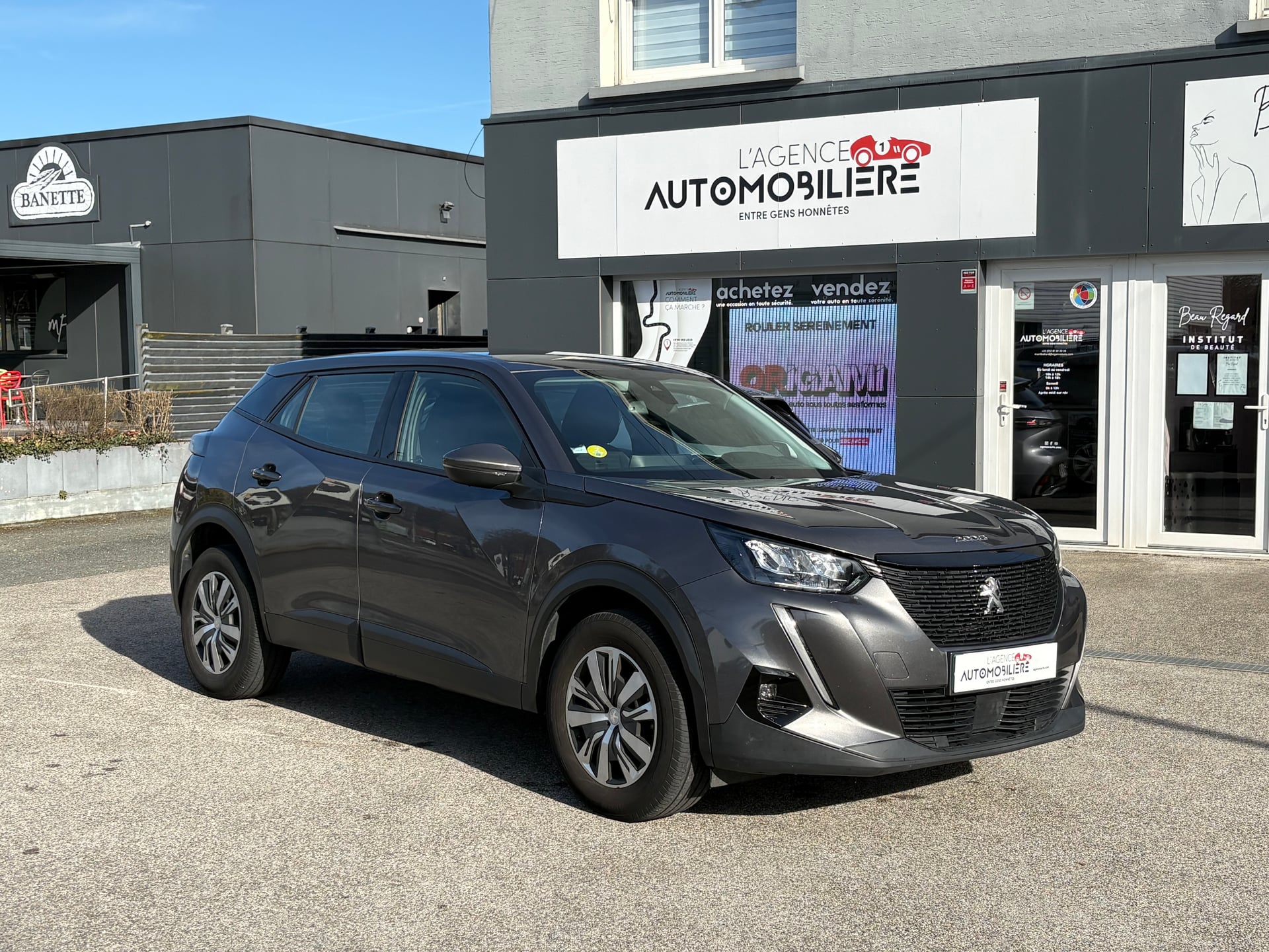 Peugeot 2008 1.5 BlueHDi 130 EAT 8 Boîte auto Active Business — 1