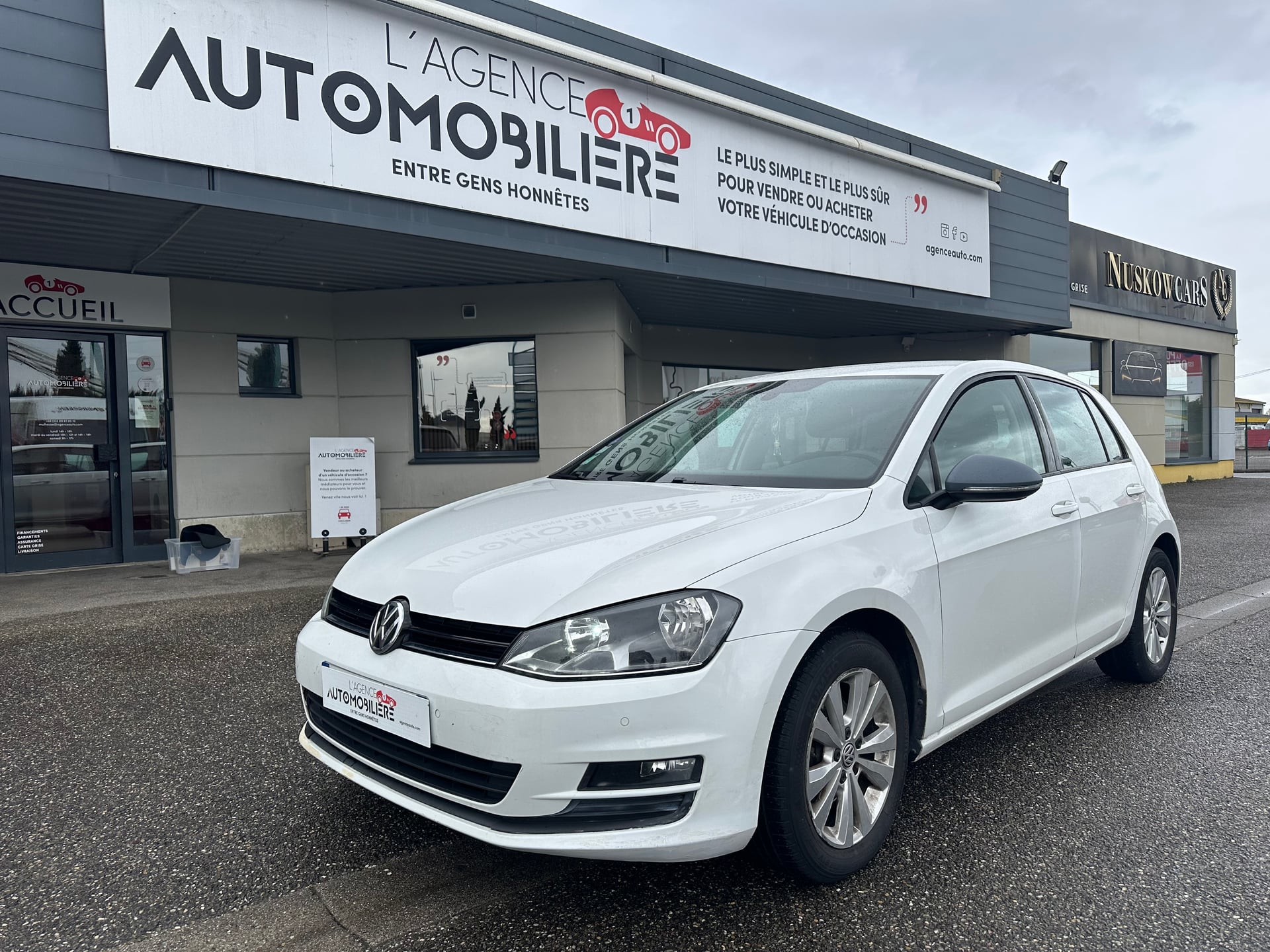 Volkswagen Golf VII 1.2 Tsi 105Ch Confortline — 1