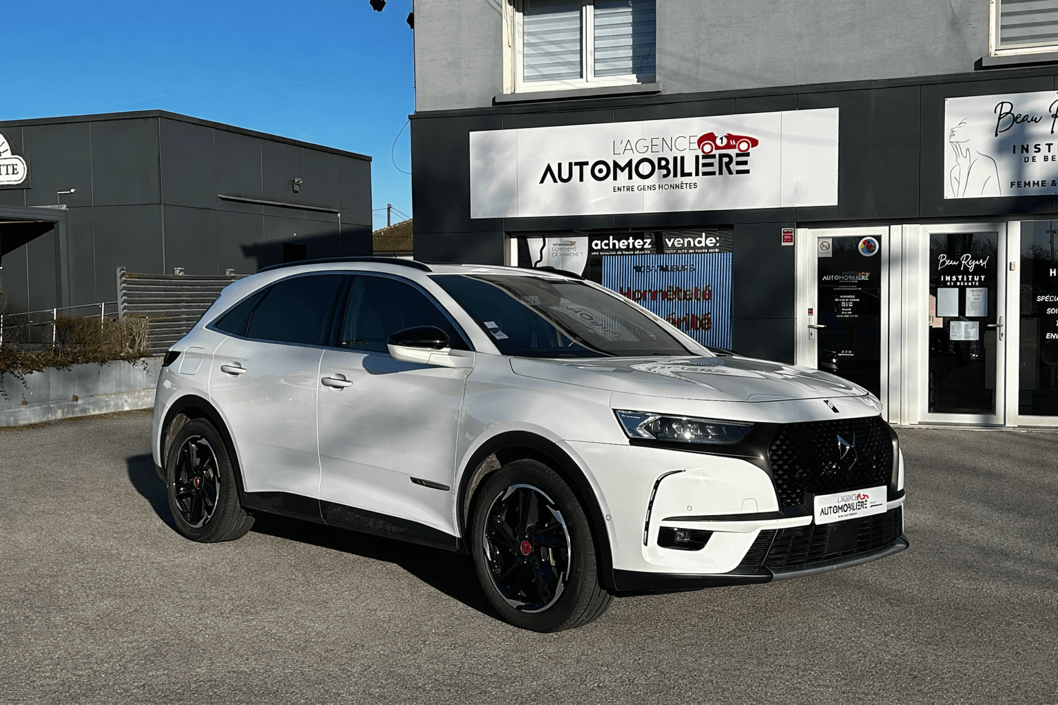 DS DS7 1.6 THP 300 Performance Line + Plug in Hybrid 4X4 EAT8 + Toit Ouvrant Hayon électrique ...