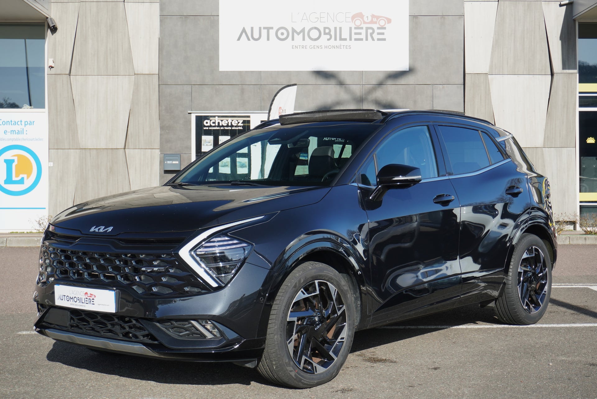Kia Sportage GT Line V (SVK) 1.6 T-GDI 16V 265 PHEV 4x4 179 cv Boîte auto — 1