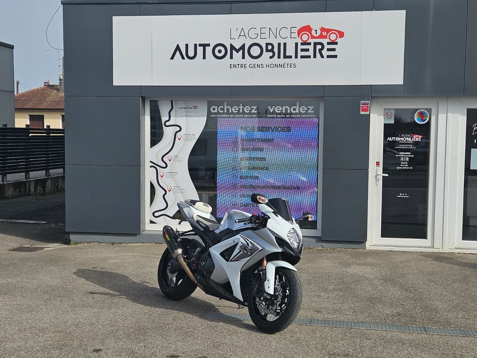 Suzuki GSXR 1000 2009 — 1