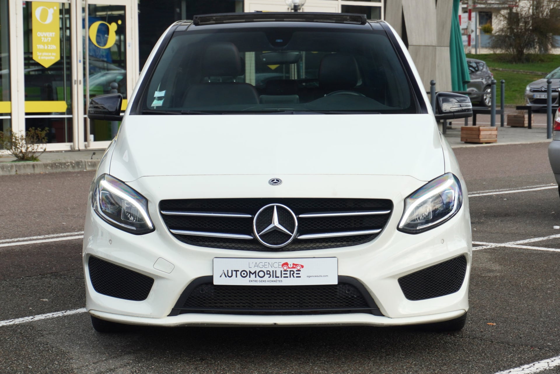 Mercedes-Benz Classe B 180d Ph2 1.5 110 ch Fascination Pack AMG Toit Ouvrant — 2
