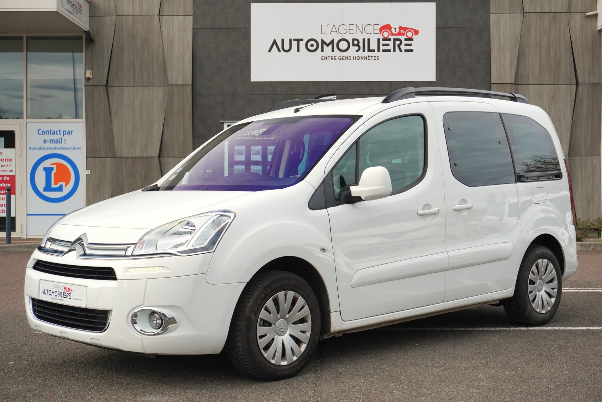 Citroen Berlingo Multispace 1.6 e-HDI 92 ch Exclusive 7pl 1ere Main Entretien Citroën — 1