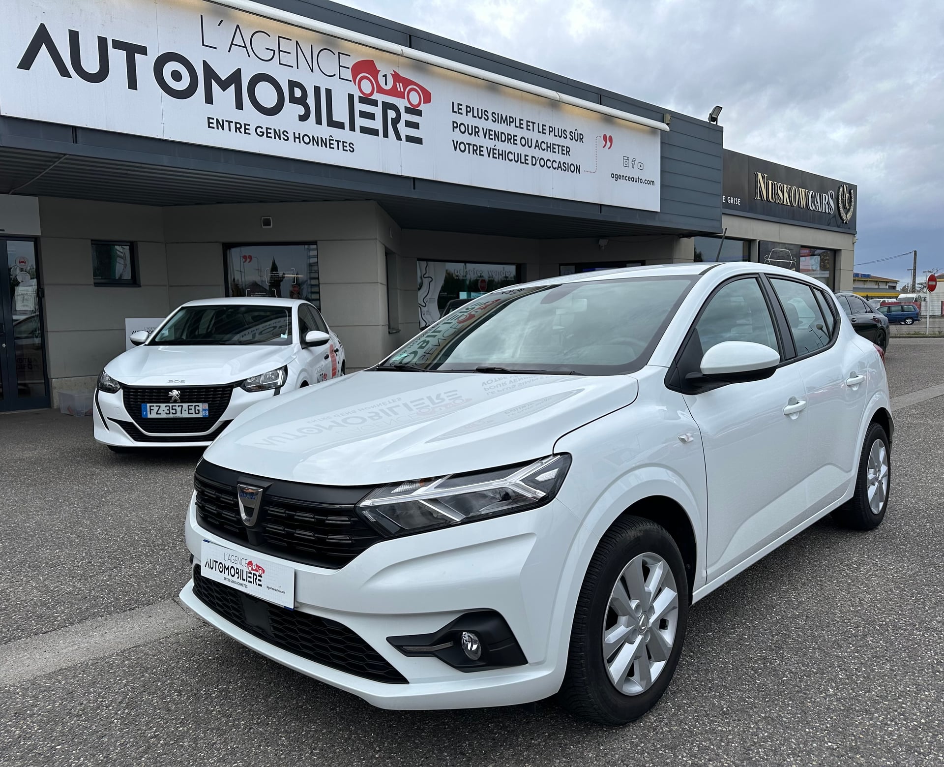 Dacia Sandero ECO-G 100 Confort — 1