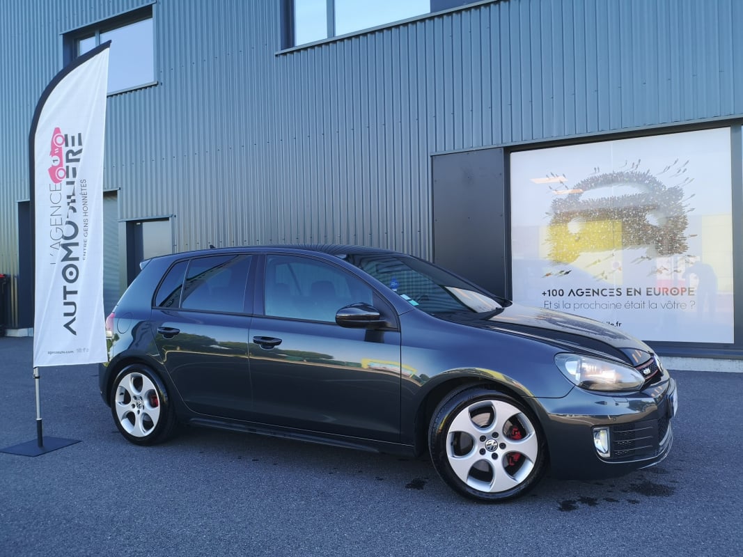 Volkswagen Golf 2.0 TSI 210 GTI — 1