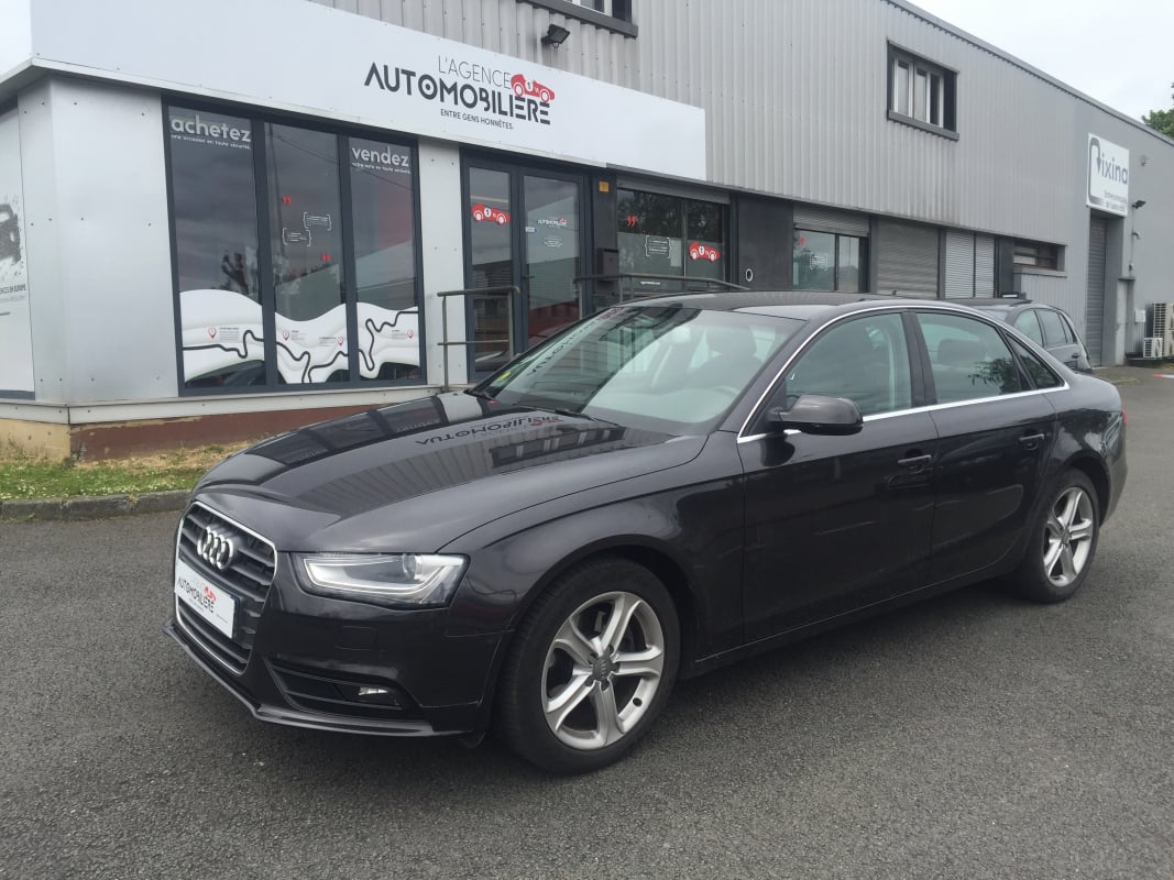 Audi A4 2.0 TDI 143 CH AMBITION LUXE 1 ERE MAIN — 1