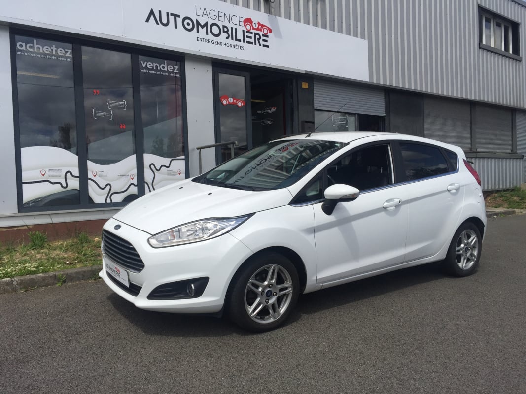 Ford Fiesta 1.0 ECOBOOST 100 CH TITANIUM — 1