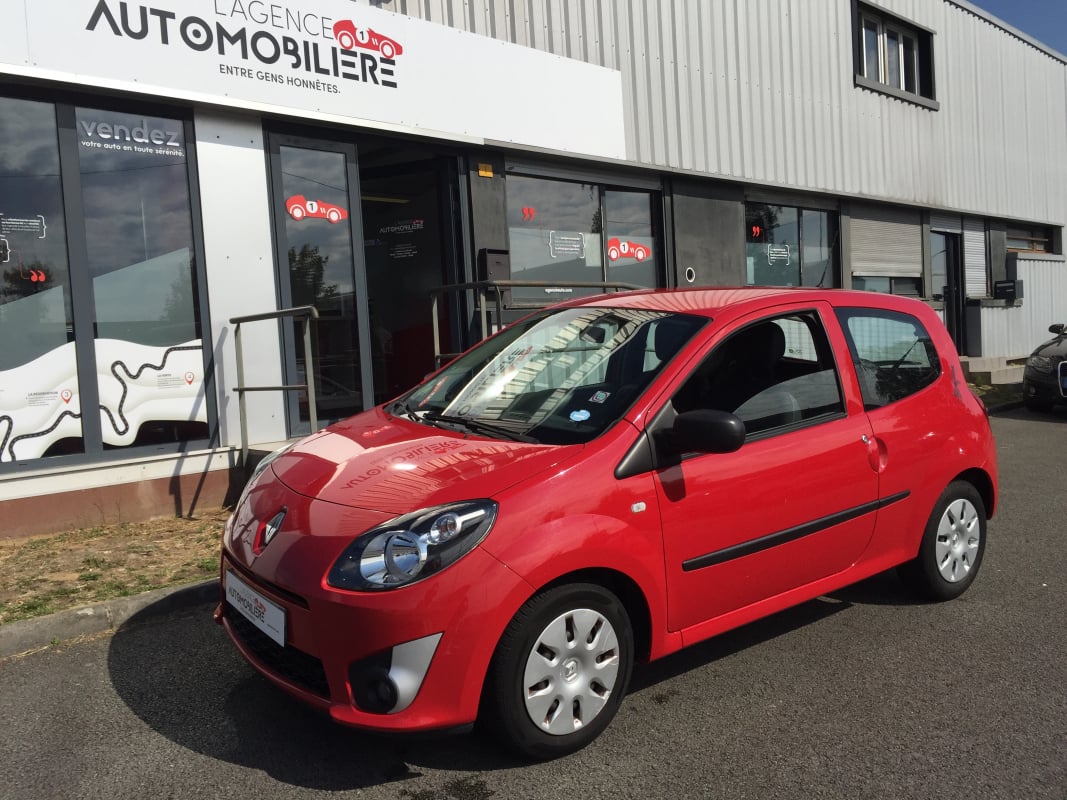 Renault Twingo 1.2 AUTHENTIQUE 76 CH — 1