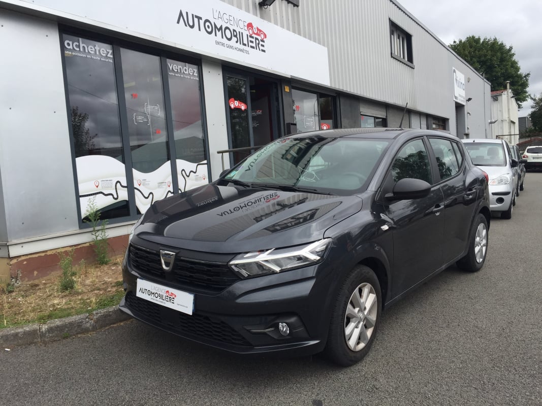 Dacia Sandero 1.0 SCE 67 CH ESSENTIEL — 1