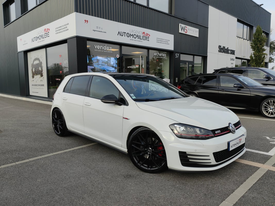 Volkswagen Golf GTI 2.0 TSI 220cv — 1
