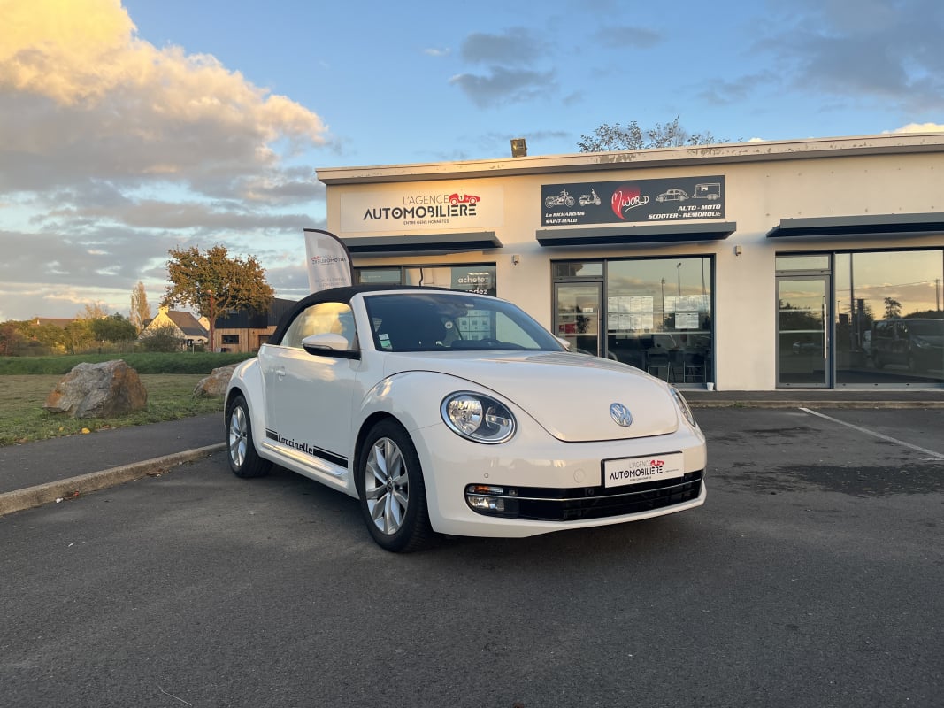 Volkswagen Coccinelle COCCINELLE CABRIOLET 1.6TDI 105CV — 1