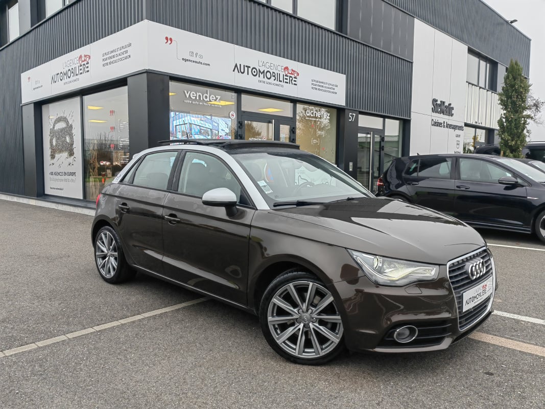 Audi A1 1.4 TFSI 122 AMBITION LUXE GPS TOIT OUVRANT RÉGULATEUR SIÈGES CUIR — 1