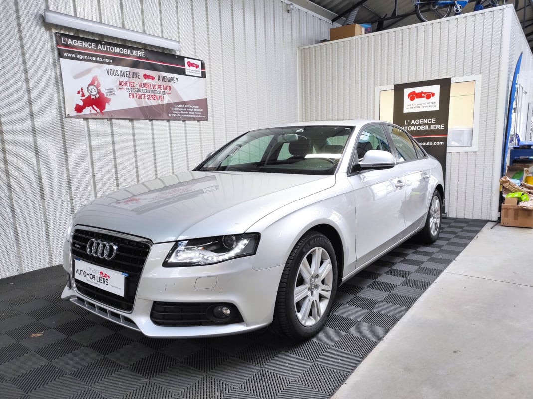 Audi A4 3.2 V6 265 ch Quattro Tiptronic Ambiente — 1