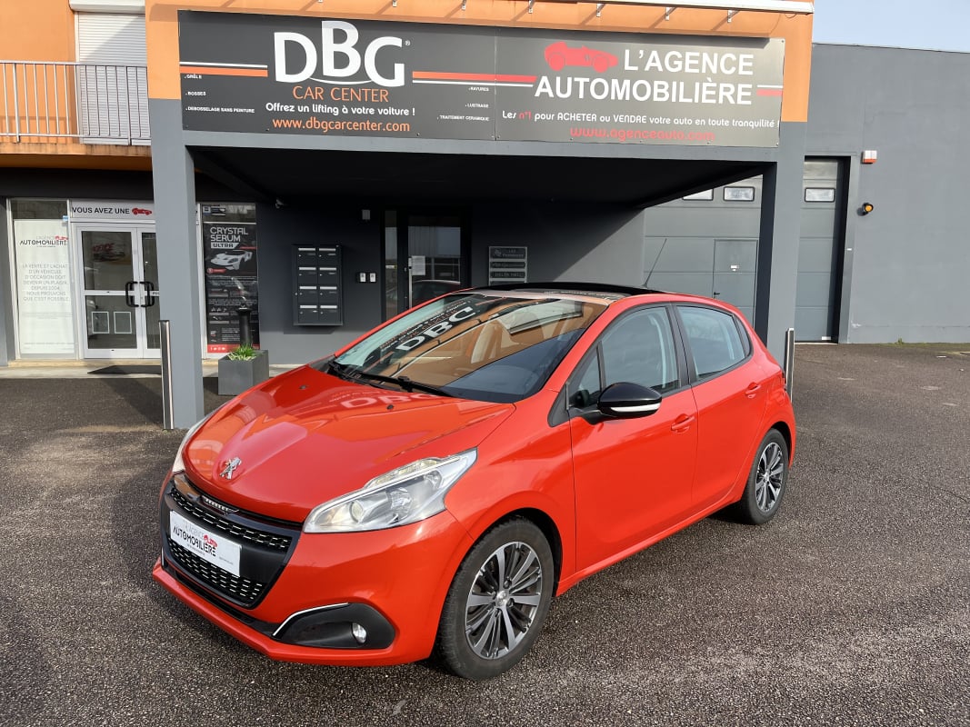 Peugeot 208 1.2 Puretech 82cv Allure 5p TOIT PANO — 1